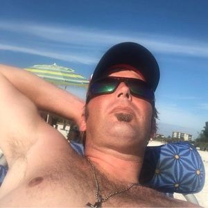 Meet your Posher, Adam